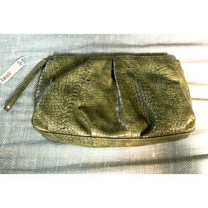 APT 9 light green faux alligator clutch purse 8" x 10"